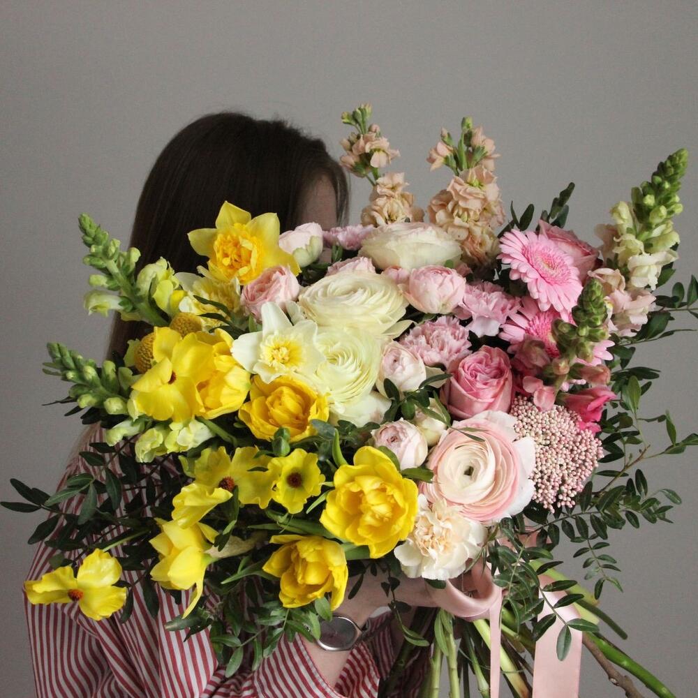 нарциссами и ранункулюсами нарциссами и ранункулюсами