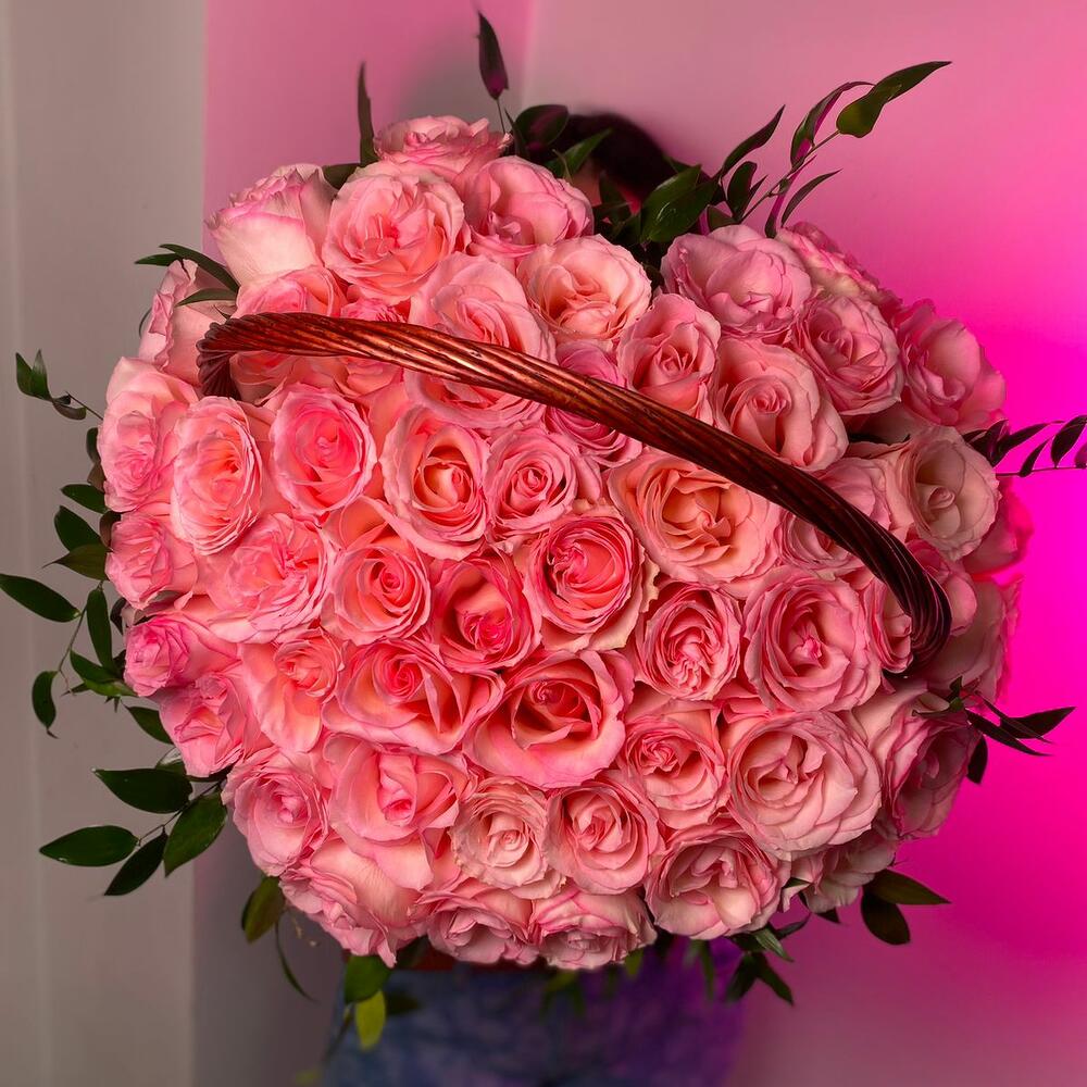 51 Роза в корзине